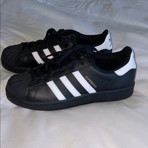 Adidas superstar women’s shoes. Brand new!